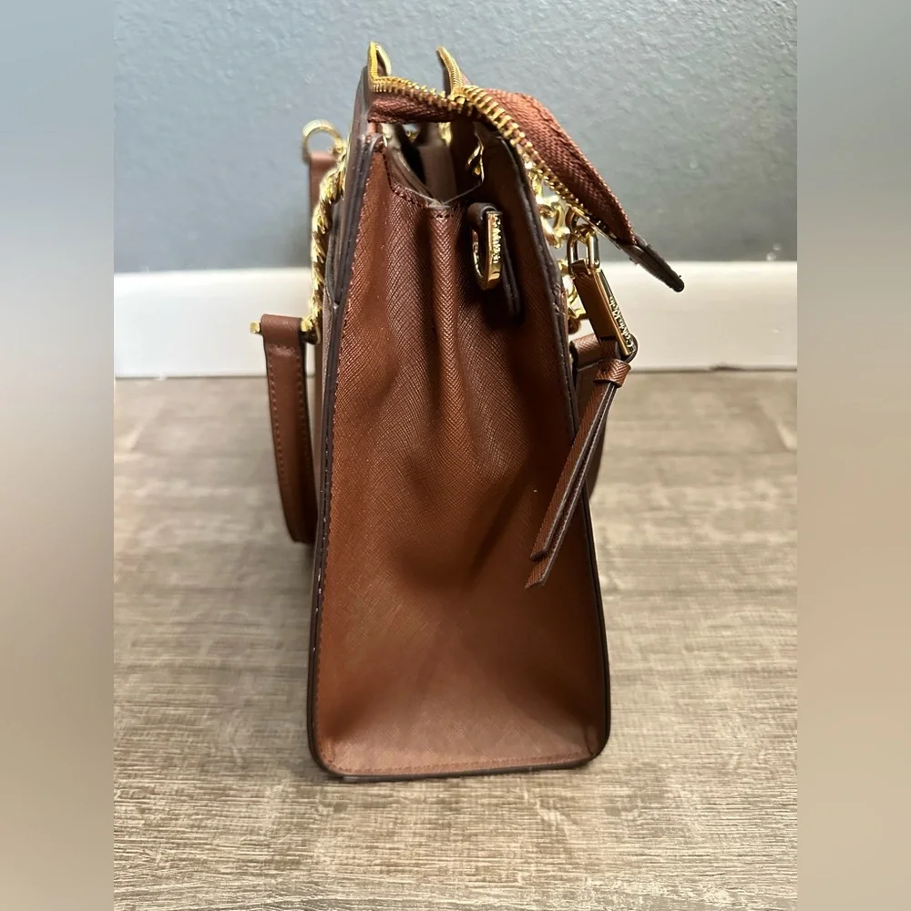 Calvin Klein Handbag - Picture 9 of 10